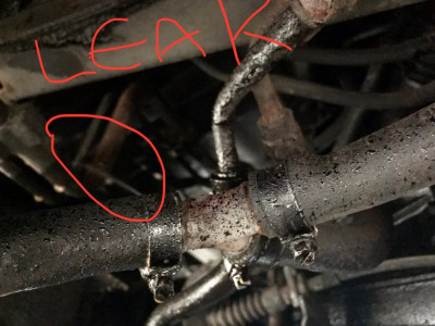 IMG_7842.jpg (142.11 KiB) Viewed 2496 times Leak (circled)