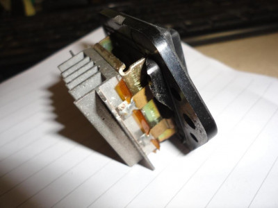 heater_fuses_2.jpg